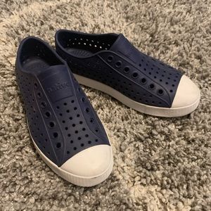 Boys Navy Size 3 Natives Shoes